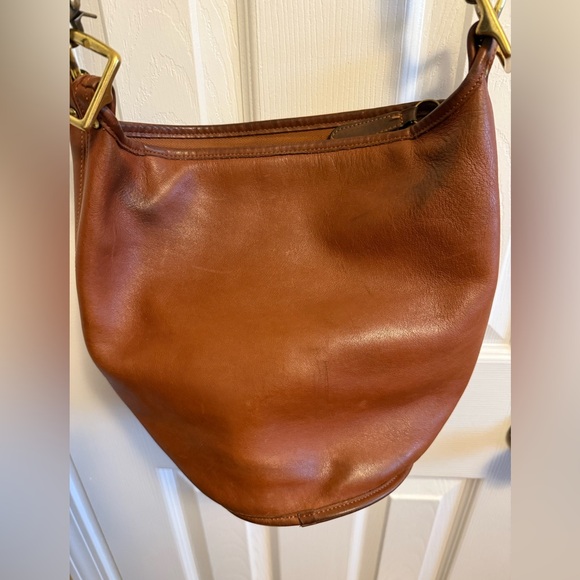 Circular vintage cross body Coach purse - Picture 10 of 13